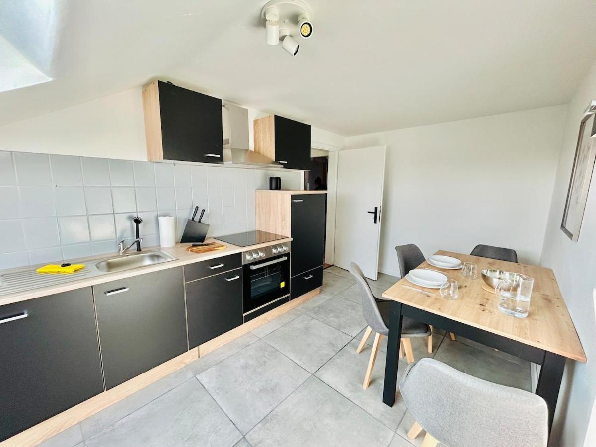 Apartment Oase & Ausblick Im Dreilaendereck Weil am Rhein